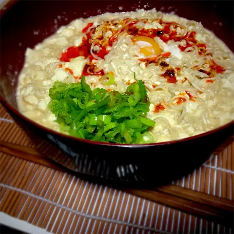 「サッポロ一番 みそラーメン」を使ってみたSnapdishの料理・レシピ写真:未起夫の孤卓😢カルボナーラ麺#冬はホットで#豆腐ラーメン#辣油