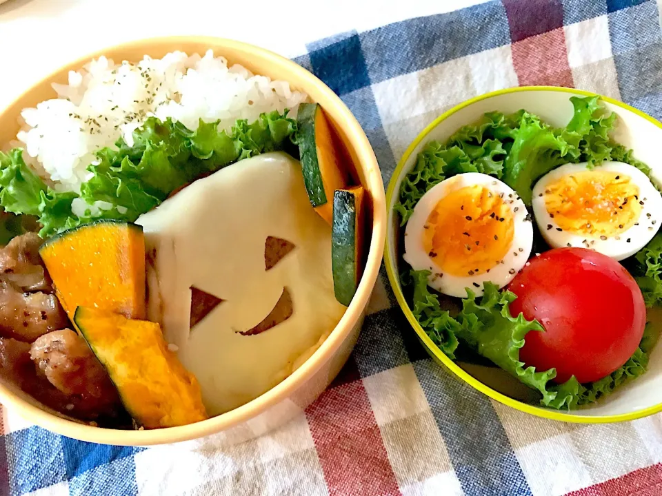 チーズハンバーグ弁当🍙|なちゃんさん