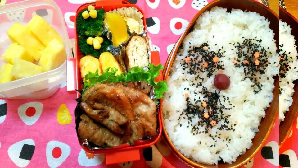 父ちゃんの今日のサラメシ
スタミナ焼き肉弁当
隠し味に味噌🎵味噌🎵味噌🎵手前味噌～😁|Naomi Furuyaさん