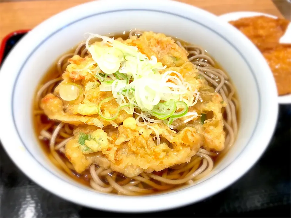 桜木町駅の立ち食いそば川村屋
創業117年の味|きっしーさん