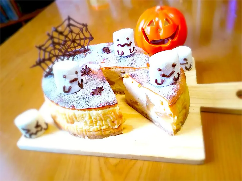 ハッピーハロウィン🎃 小麦粉なし！おからのりんごチーズケーキ #ハロウィン #JA全農たまご #しんたまご|Chihi❁︎.*･ﾟさん