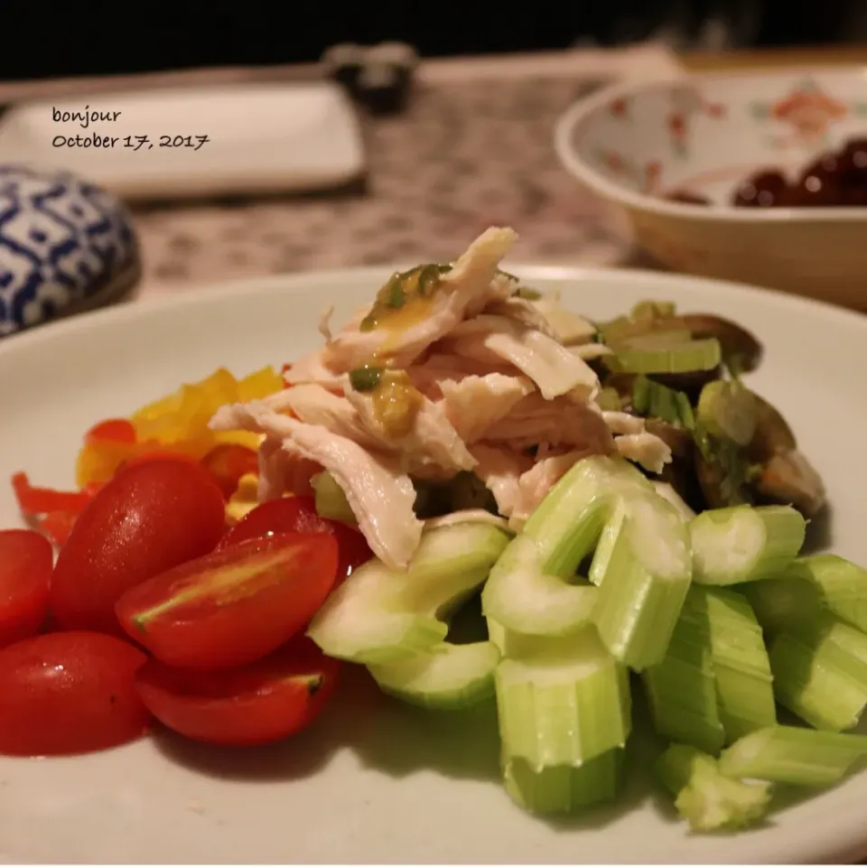 野菜と胸肉のリャンパン🍅胡麻味噌酢ソース|yasuko murakamiさん