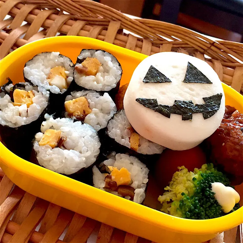 年中、いつもの弁当。ちょっとだけハロウィン|ベルさん