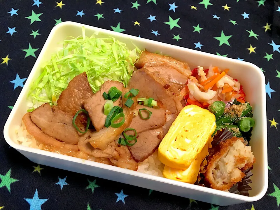 Snapdishの料理写真:焼豚丼のお弁当。|Chiharuさん