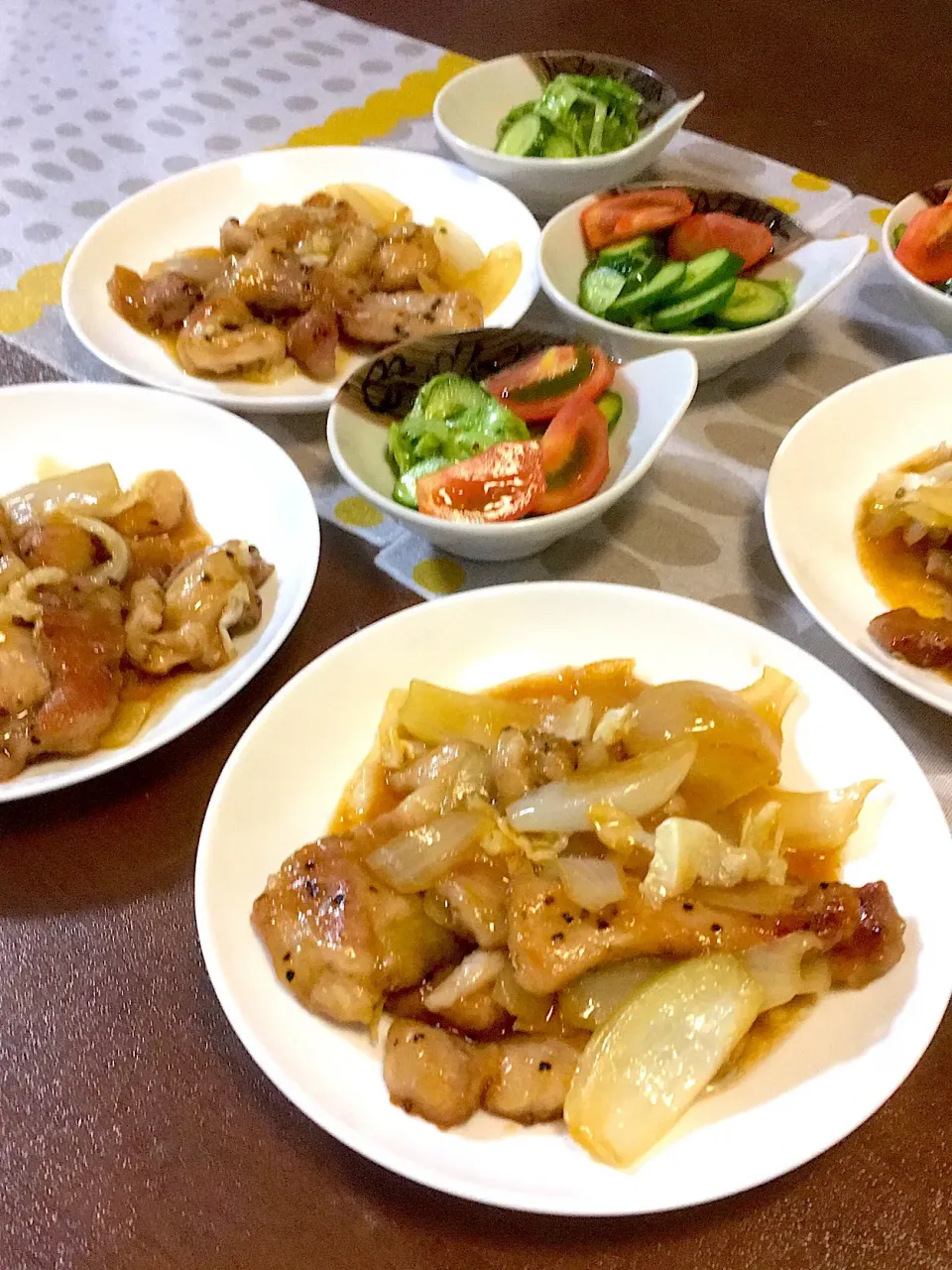 豚バラのオイスター風味焼きと夏の残り物サラダ|けもさん