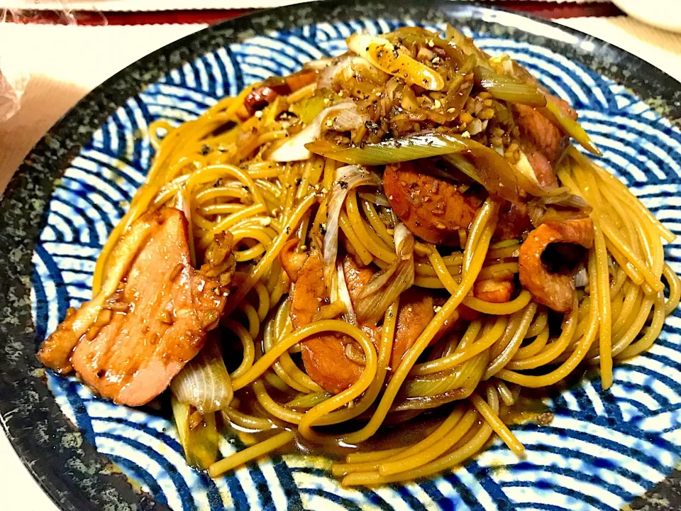 Snapdishの料理写真:鴨ねぎパスタ バルサミコ風味|Hiropanさん