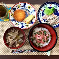 Snapdishの料理写真:大葉とマグロのたたき丼
山形芋煮|HATABOUさん