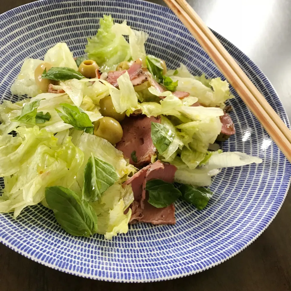 シンプルなサラダ|麻紀子さん