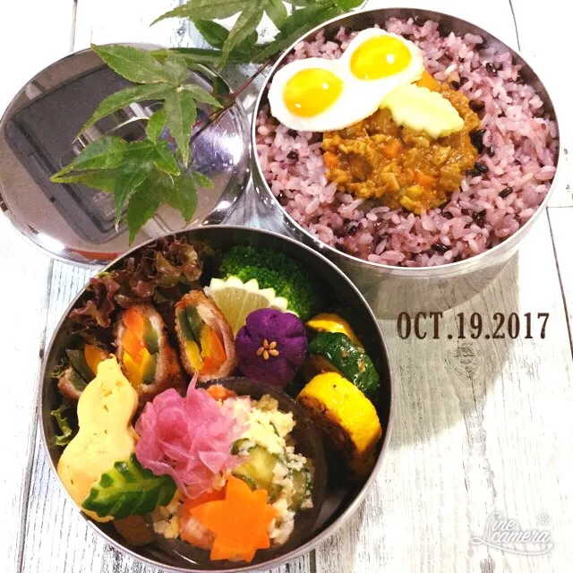 木曜日のお弁当🌸
・ チキンとおからの野菜ドライカレー、マンナン黑米  うずらのせ
・ ひょうたんのだし巻き玉子
・ 三色パプリカの肉巻き自家製タレ
・ ポテトサラダ
・ 2色ズッキーニチーズ焼き
・ ブロッコリー
・ にんじんの紅葉風きゅうりの葉っぱ風
・ 紫サツマイモ練り切り風|Mayumi Konishiさん