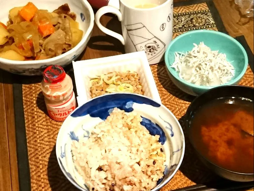 納豆&しらすおろし肉じゃが&しじみの味噌汁|まぐろさん