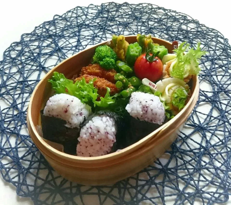 Snapdishの料理写真:いんげん豆と竹輪のカレー揚げ入り息子弁当|sakurakoさん