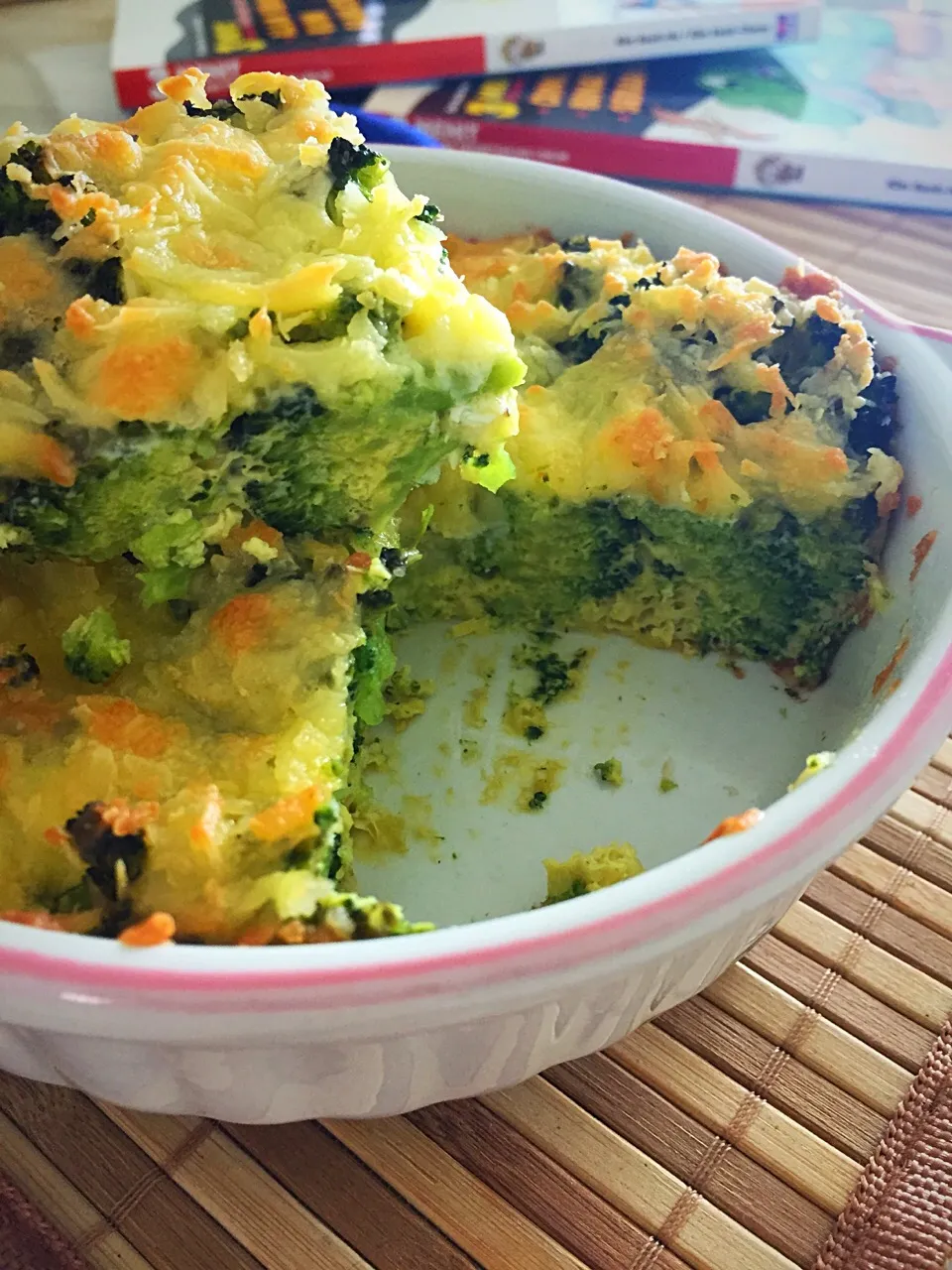 Bake Broccoli with 🧀|Tari's Kitchenさん