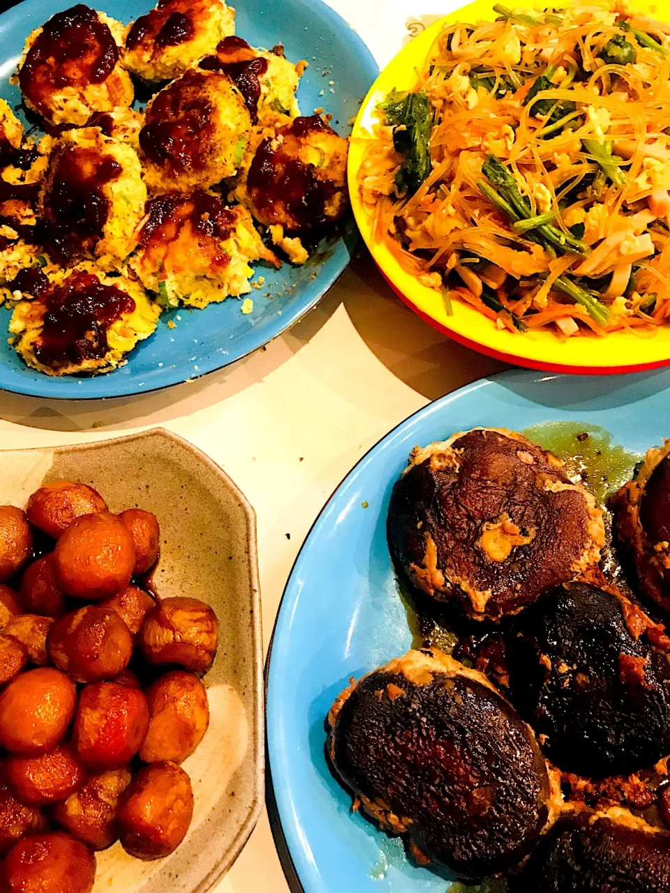 ・おからのお好み焼き風
・ほうれん草と春雨のサラダ
・上庄里芋煮っころがし
・しいたけ付き豆腐ハンバーグ
#本日のメニューにないお品。|銀座 小料理 龍さん