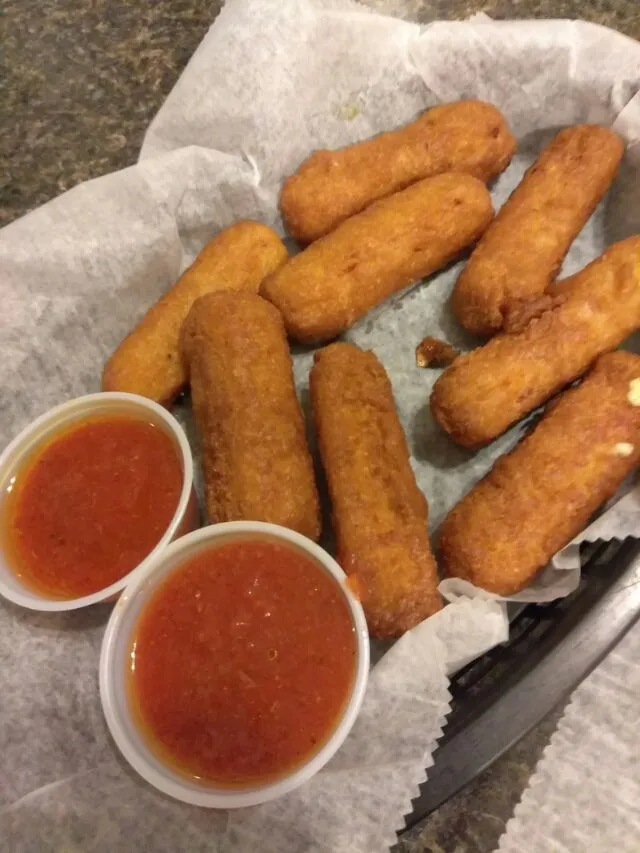 Snapdishの料理写真:mozz stix|Polly Gelfusoさん