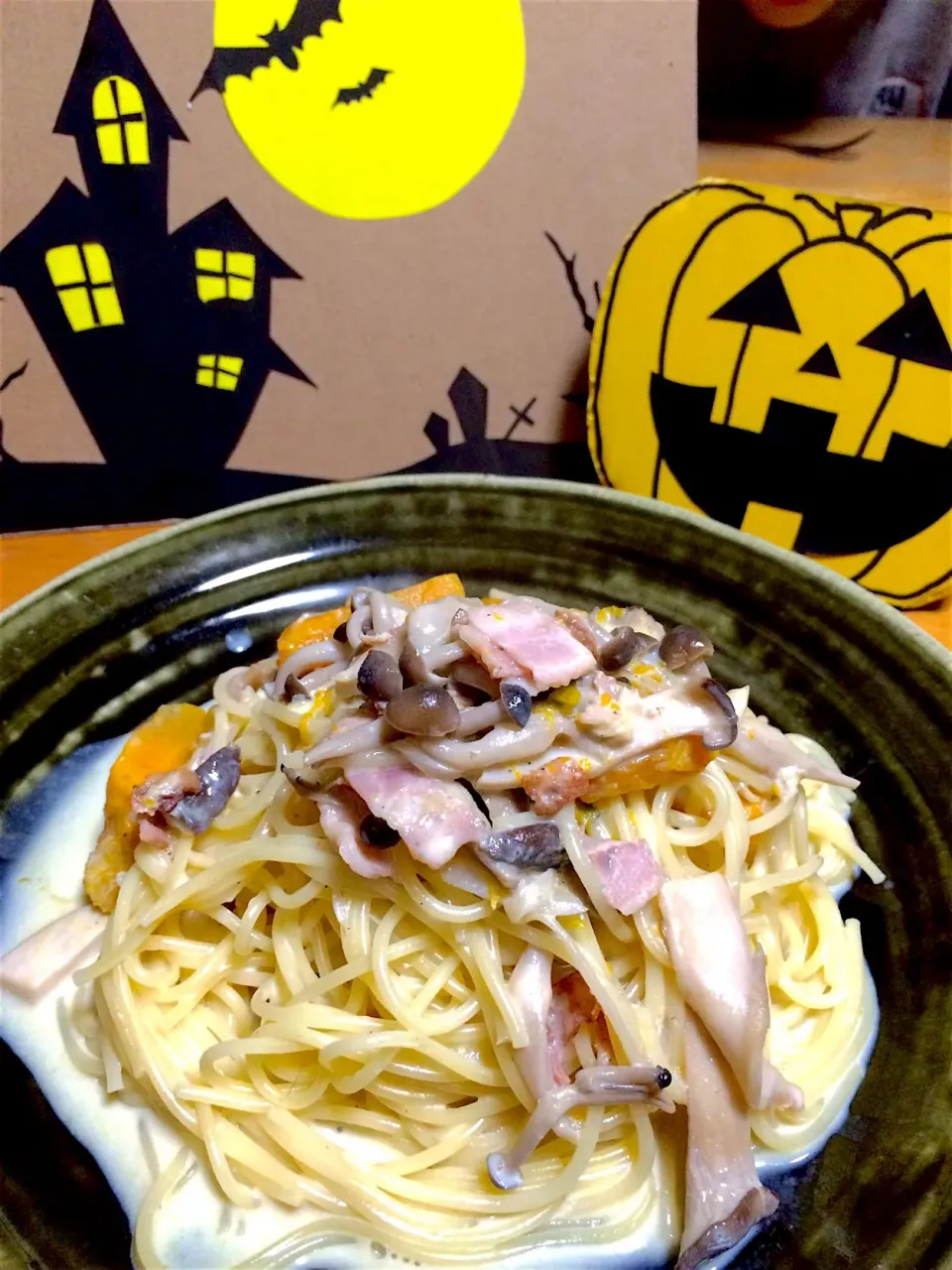 豆乳パスタ。カボチャ投入でハロウゥン気分٩( ᐛ )و ✩*＊・|りょうさん