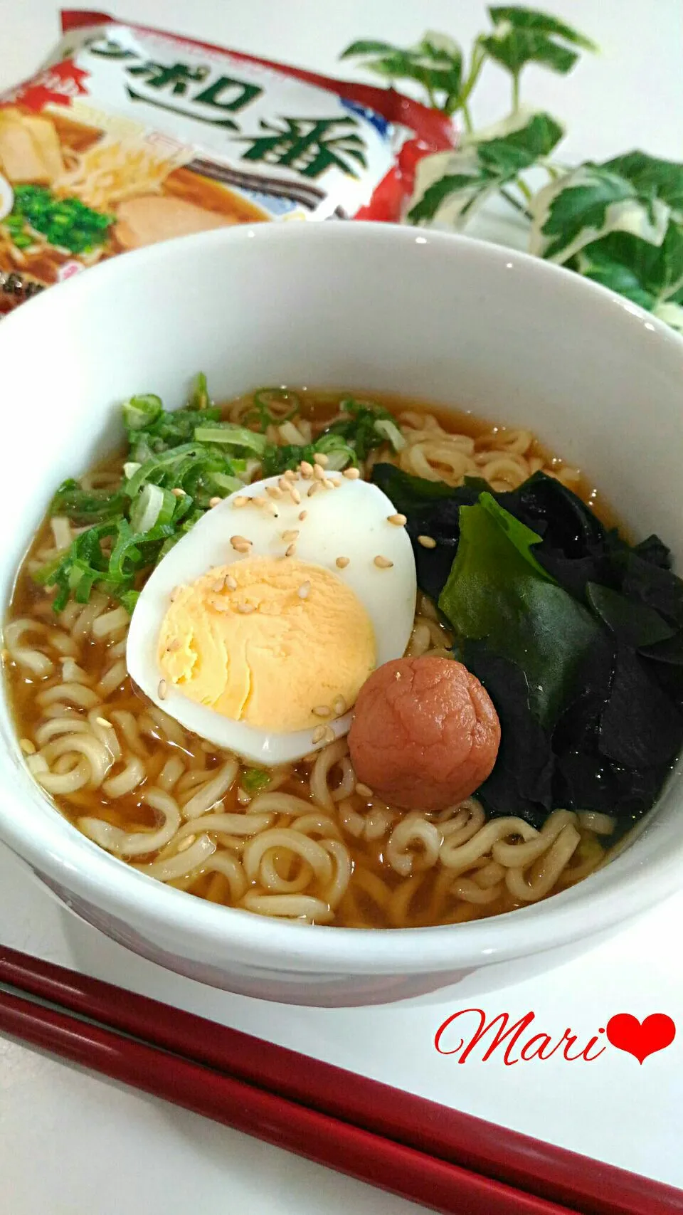 Snapdishの料理写真:《レシピ有》サッポロ一番～しょうゆ味～とろみ梅わかめラーメン、ハイハイ、食事の記録10/19。|Mariさん