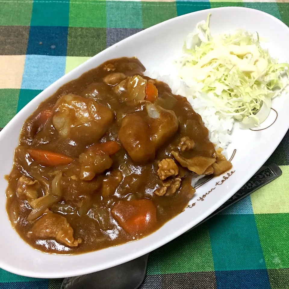 ジャガイモごろごろポークカレー #晩御飯 #カレー #おうちカレー #おうちごはん|カウンター嬢さん