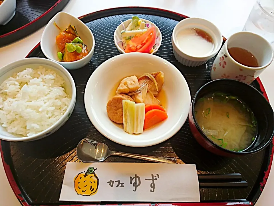 今日のランチ♪
日替わりランチの赤魚の煮付け♪|yokoさん