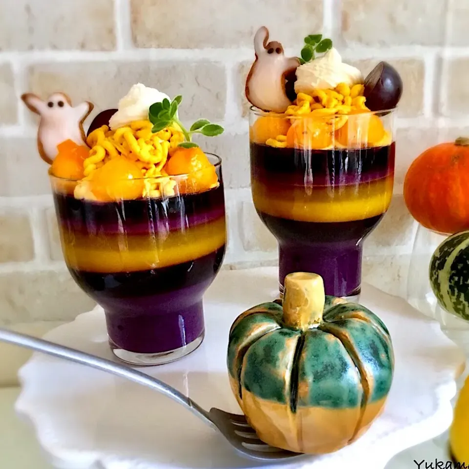 ハロウィンゼリー🎃作りました
紫芋、カボチャのゼリーです
紫芋が多かったみたいです
柿、カボチャモンブラン風も
載せてみました|ゆかモンさん