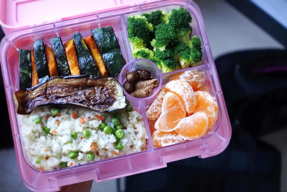 Salt/Sugar-Free Vegan Bento for Baby and Mommy | 塩・砂糖・卵・乳製品不使用お母さんと赤ちゃんのお弁当|Nyam | 照ちゃんさん