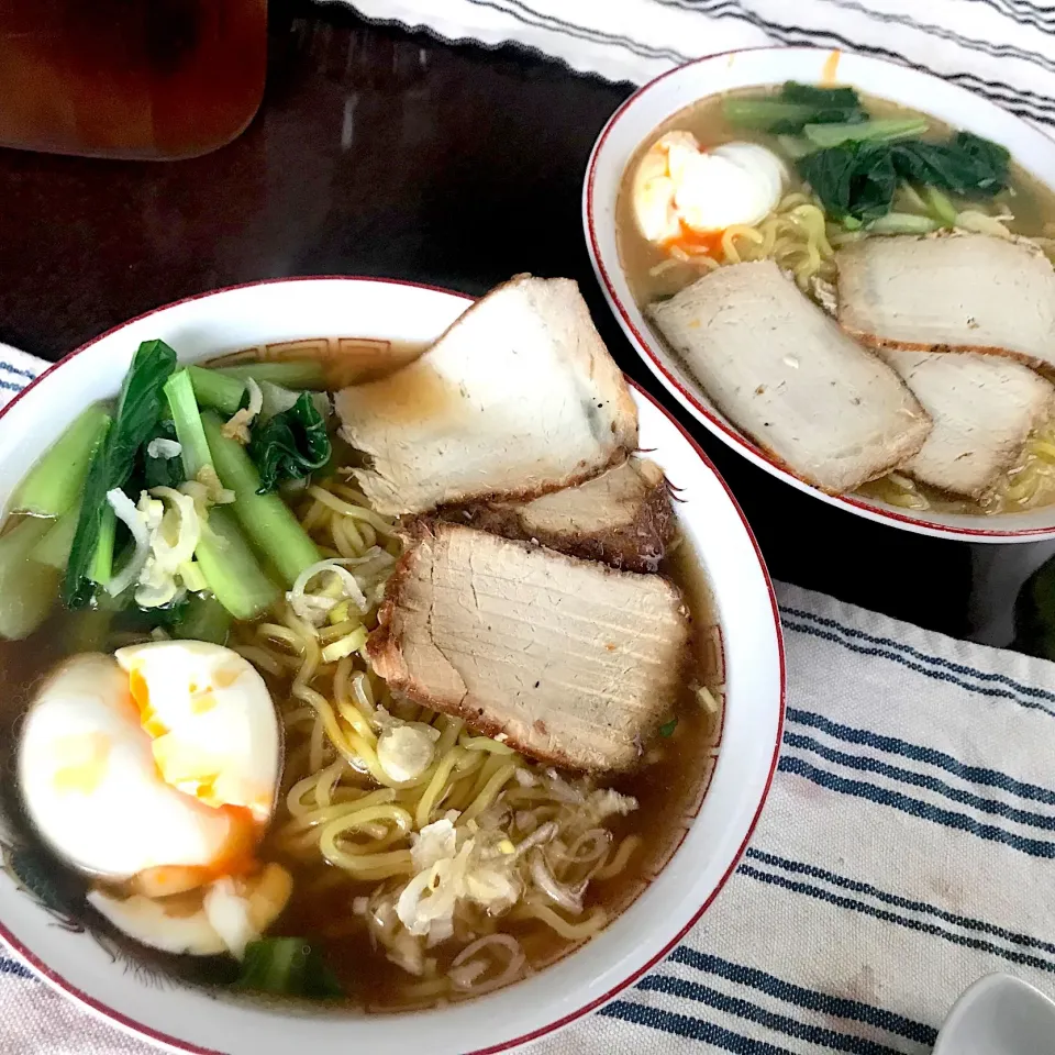 Snapdishの料理写真:特製😆ラーメン、醤油と味噌|純さん