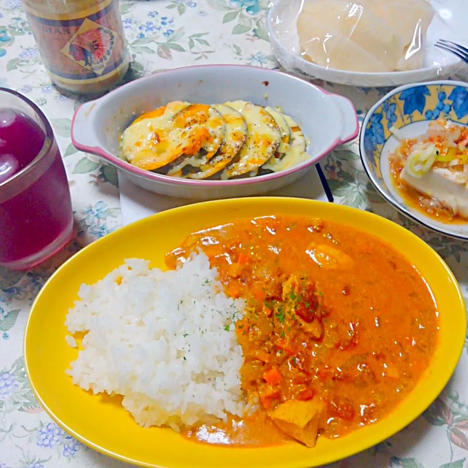 バターチキンカレー＆たぬき温奴＆かぼちゃのマヨチーズホットサラダ＆紫蘇ジュース赤ワインカクテル＆新高梨|うたかた。さん