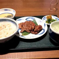 Snapdishの料理写真:ねぎしがんこちゃんセット

#ねぎし|大谷 仁茂さん