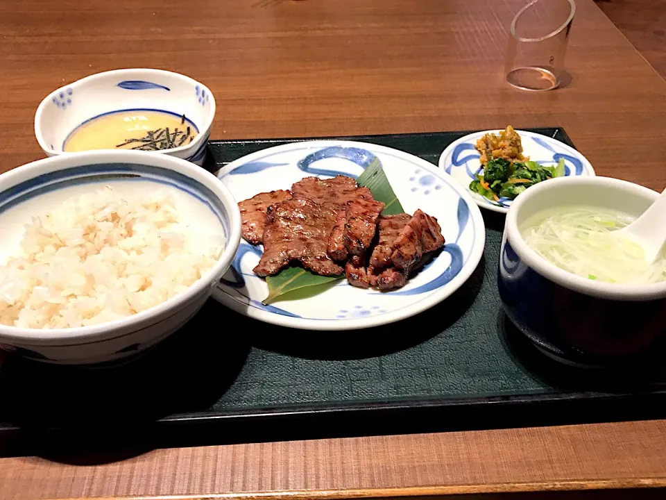 Snapdishの料理写真:ねぎしがんこちゃんセット

#ねぎし|大谷 仁茂さん