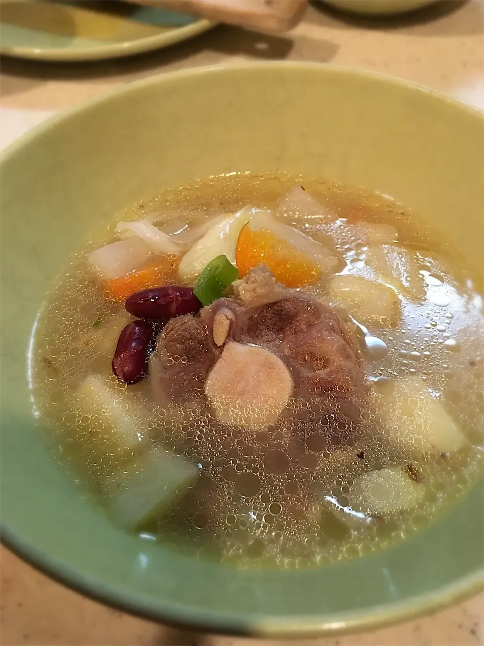 Oxtail soup 
#soup #indonesianfood #supbuntut|Melia Sandya Utamiさん