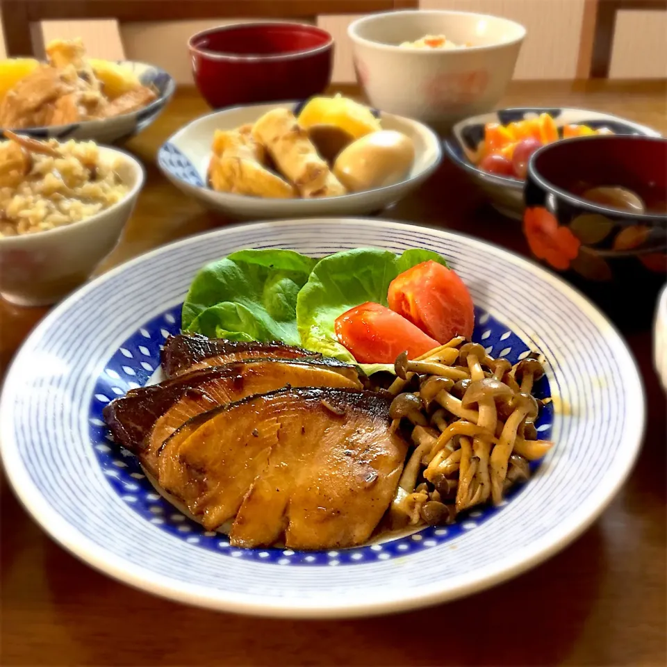 鰤の照り焼き#晩ご飯#家庭料理 #手料理 #おうちごはん|ゆかりさん