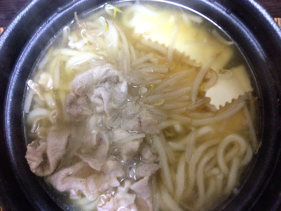 豚肉うどん豆腐鍋|ばーさんさん