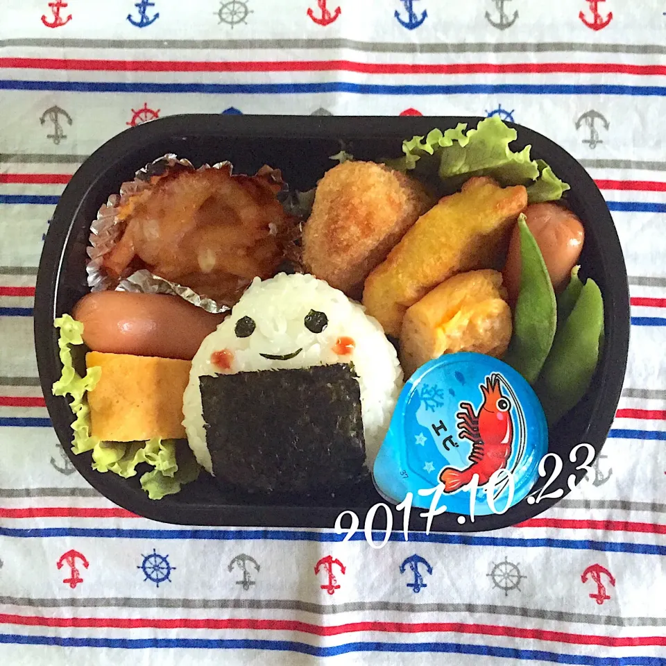 おにぎり弁当♡

#幼稚園 #年中 #お弁当 #おにぎり|カイサナママさん