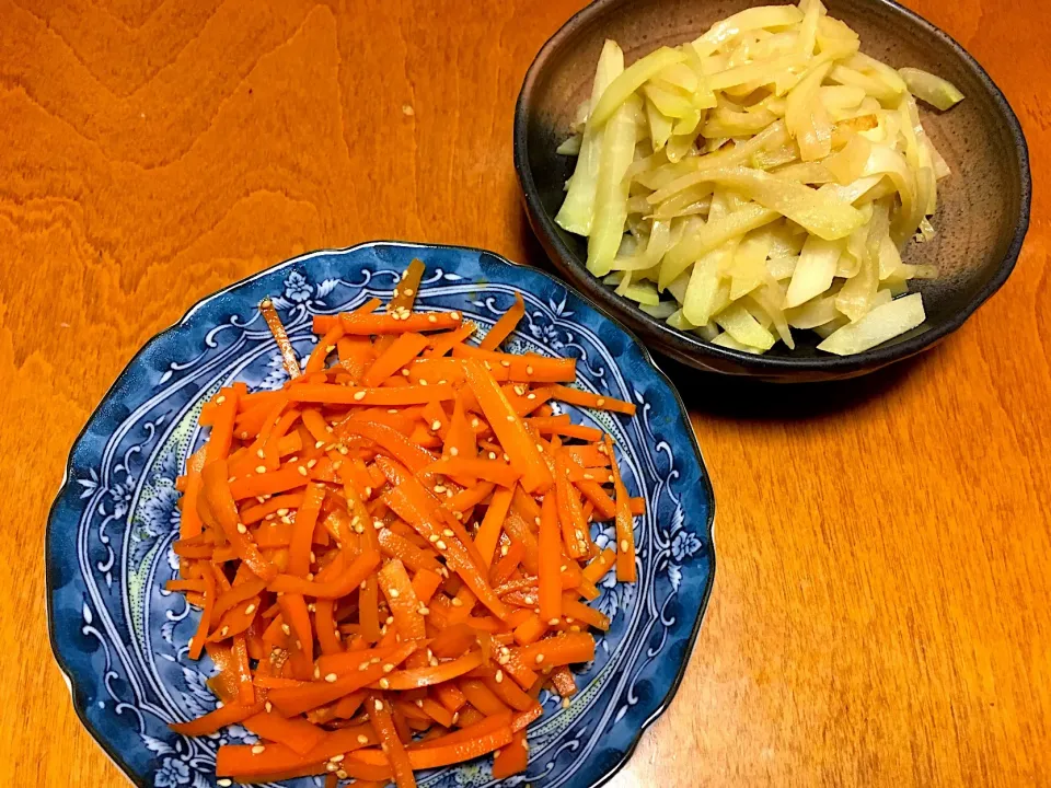 Snapdishの料理写真:人参とハヤトウリのきんぴら🎵|あやとん♪さん