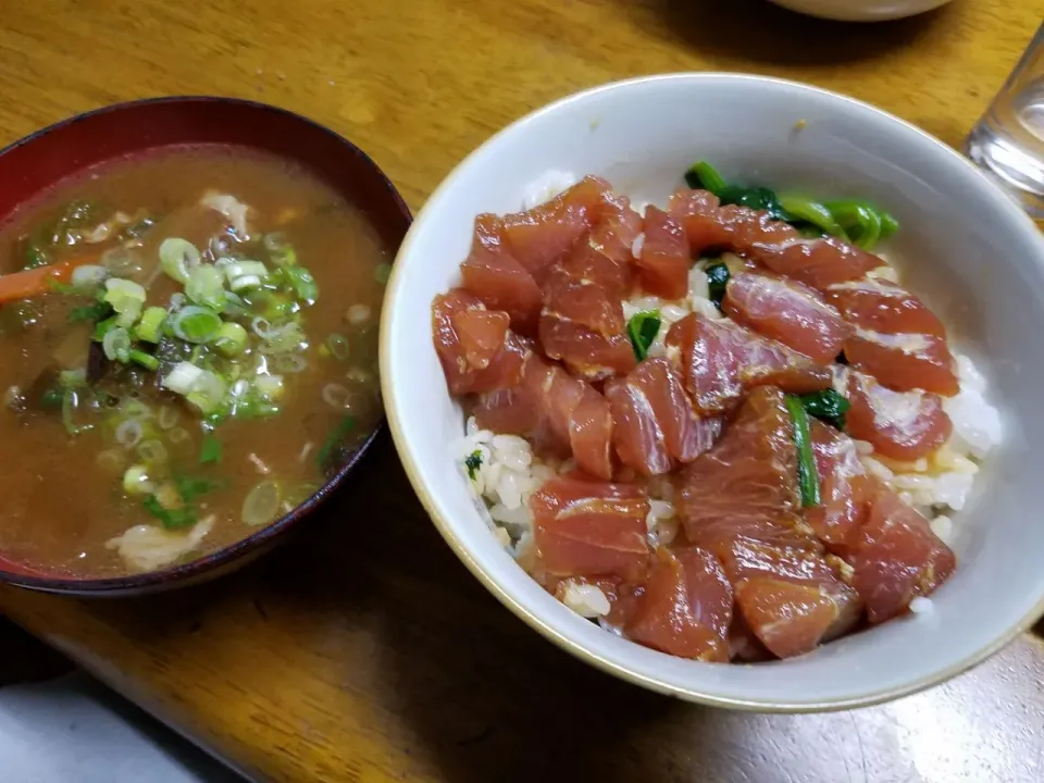 今日はマグロ丼&とん汁|Morito Kamiyaさん