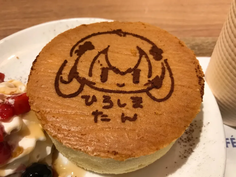 Snapdishの料理写真:ビックロたんケーキ|手品先輩さん