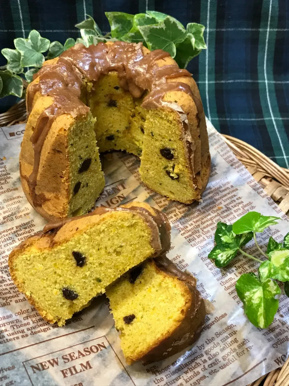 🎃パンプキンケーキ、切ってみたよ❣️シットリ ホックリ ふわふわ〜🎃|Hollyさん