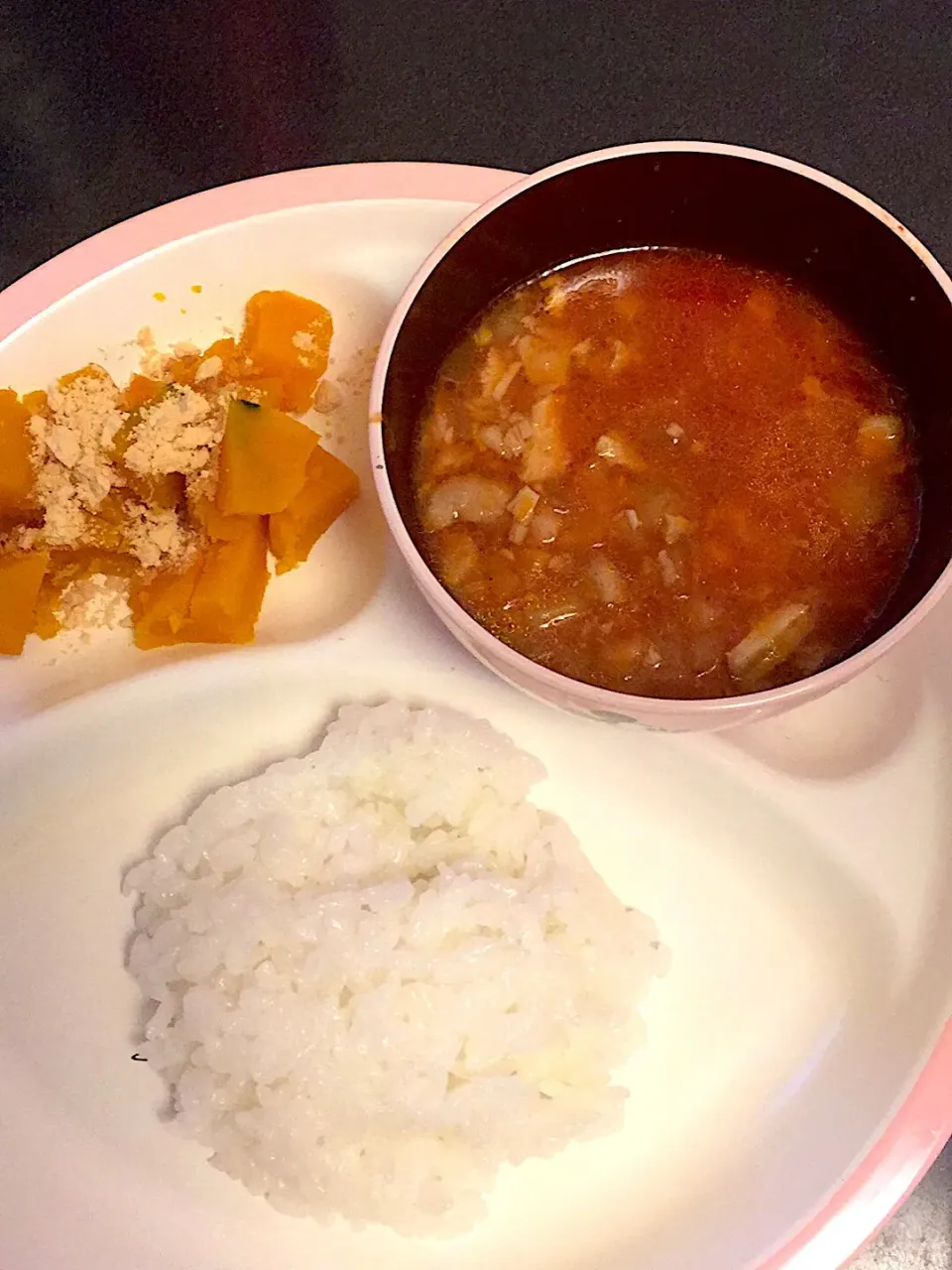 離乳食 夜
・ごはん
・鶏肉と野菜のトマトソース煮
・かぼちゃのきな粉かけ
・オレンジ(写真なし)|ぺろたんさん