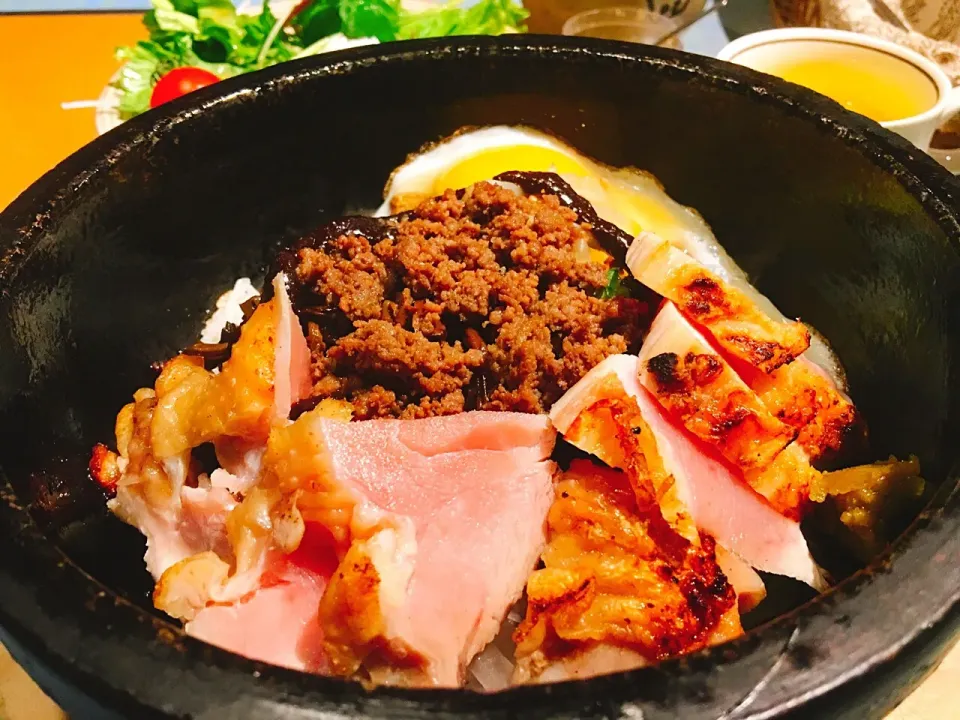 #2017あまくさ丼丼フェア  13杯目
#肉専門のレストランビーフヤヒロ 「石焼天草大王のゆずごしょうビビンバ丼」|神力屋 火酒さん