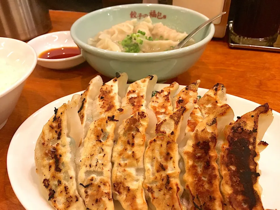 焼き餃子焼き餃子山海スープ餃子|hirotomoさん