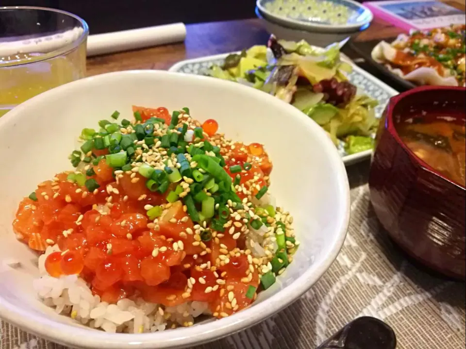 今日の晩ごはん #私の丼 #親子丼 #いくらと鮭|こあささん