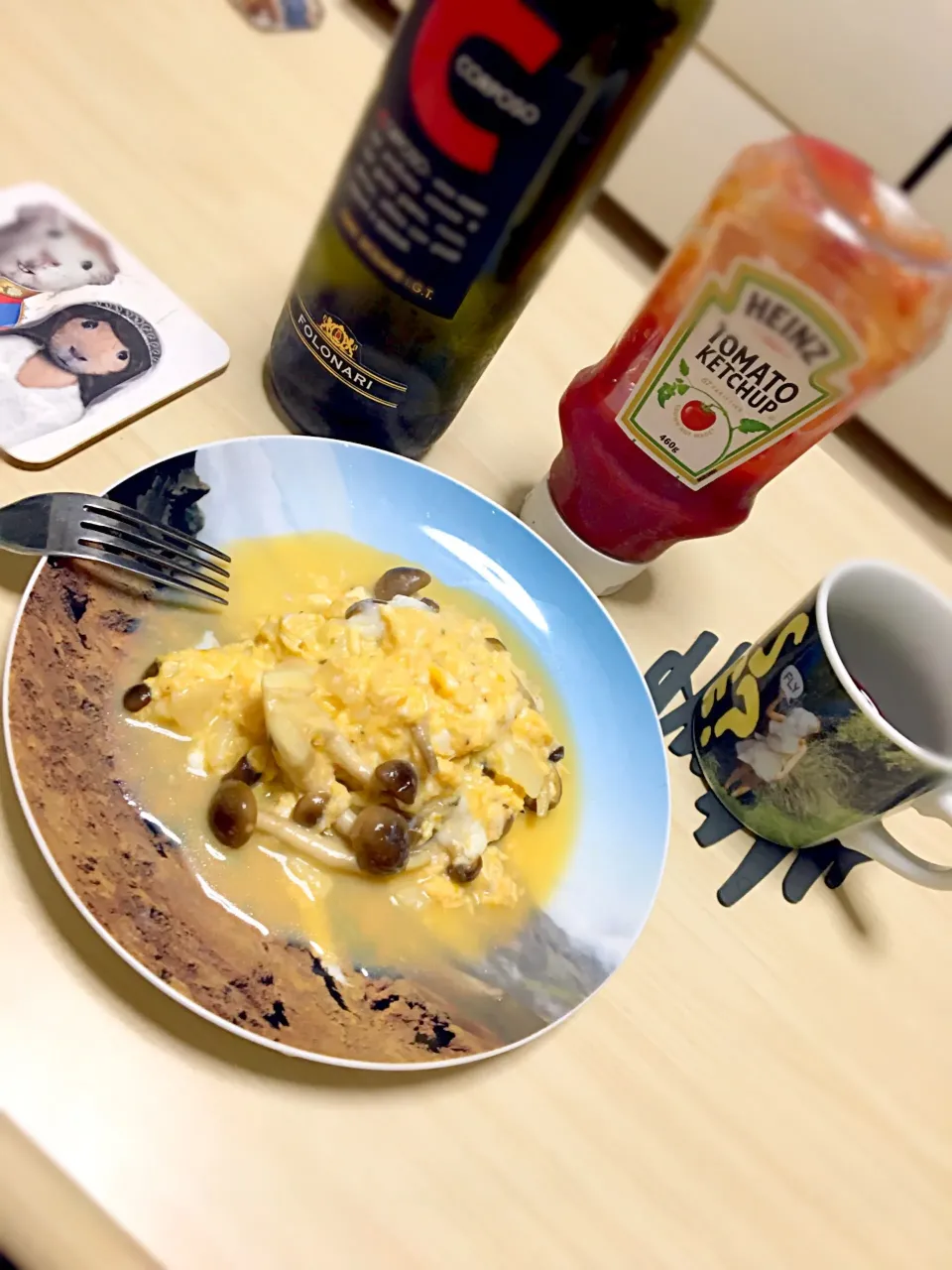 Snapdishの料理写真:ただ豆乳いれてスクランブルエッグにしただけでカルボナーラ味|Yukako  Toyamaさん