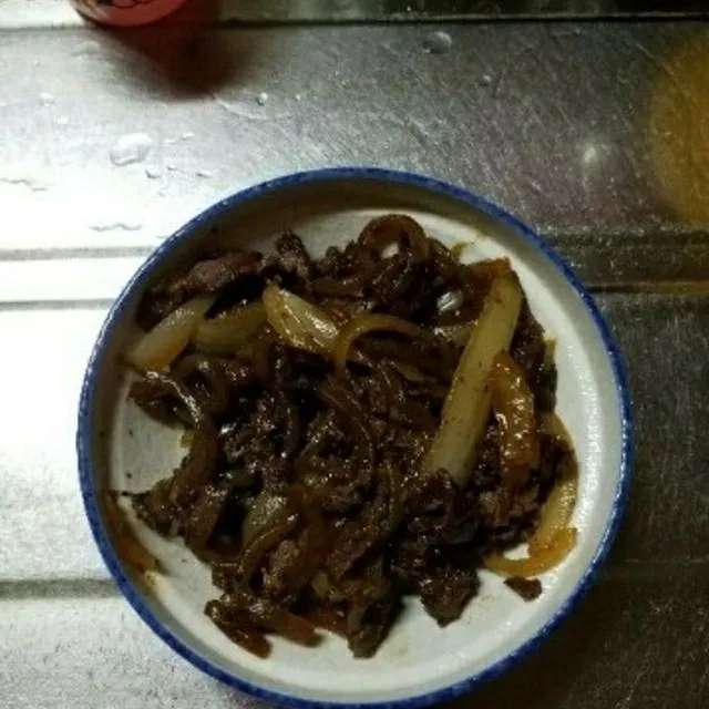 Snapdishの料理写真:豚肉できんぴらこんにゃく|流合瞳さん