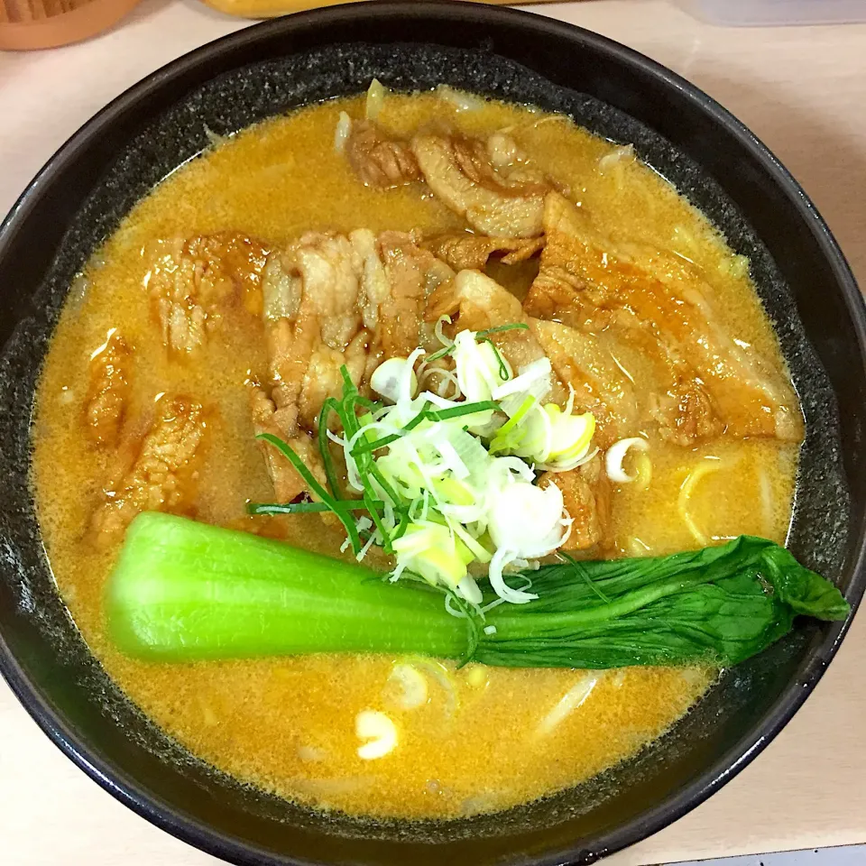 麺屋 開高 十勝ホエー豚麺 白味噌 #ラーメン #ホエー豚 #テレビ塔 #麺屋開高|カウンター嬢さん