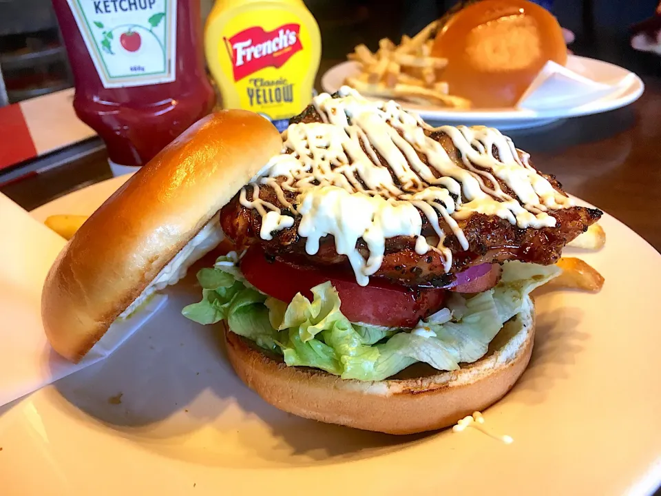 Snapdishの料理写真:照り焼きチキン|Toshihide Kamachiさん