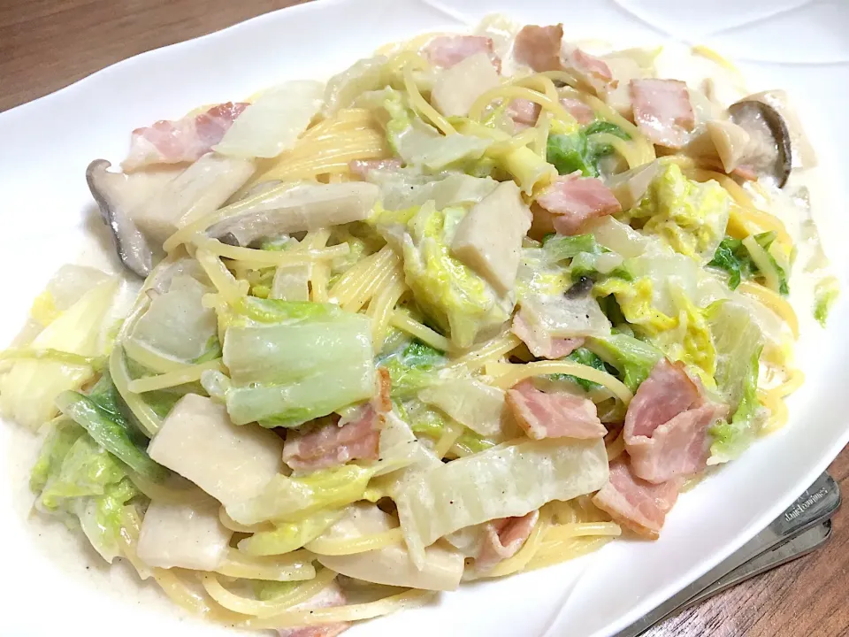 白菜ときのこ、ベーコンのクリームパスタ|♡あき♡さん