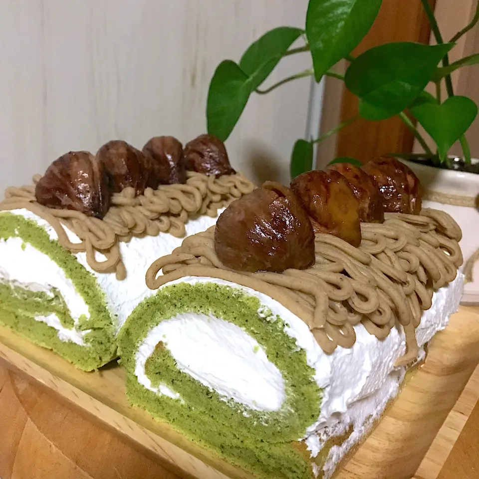 抹茶ロールケーキのモンブラン🌰|＊C＊さん