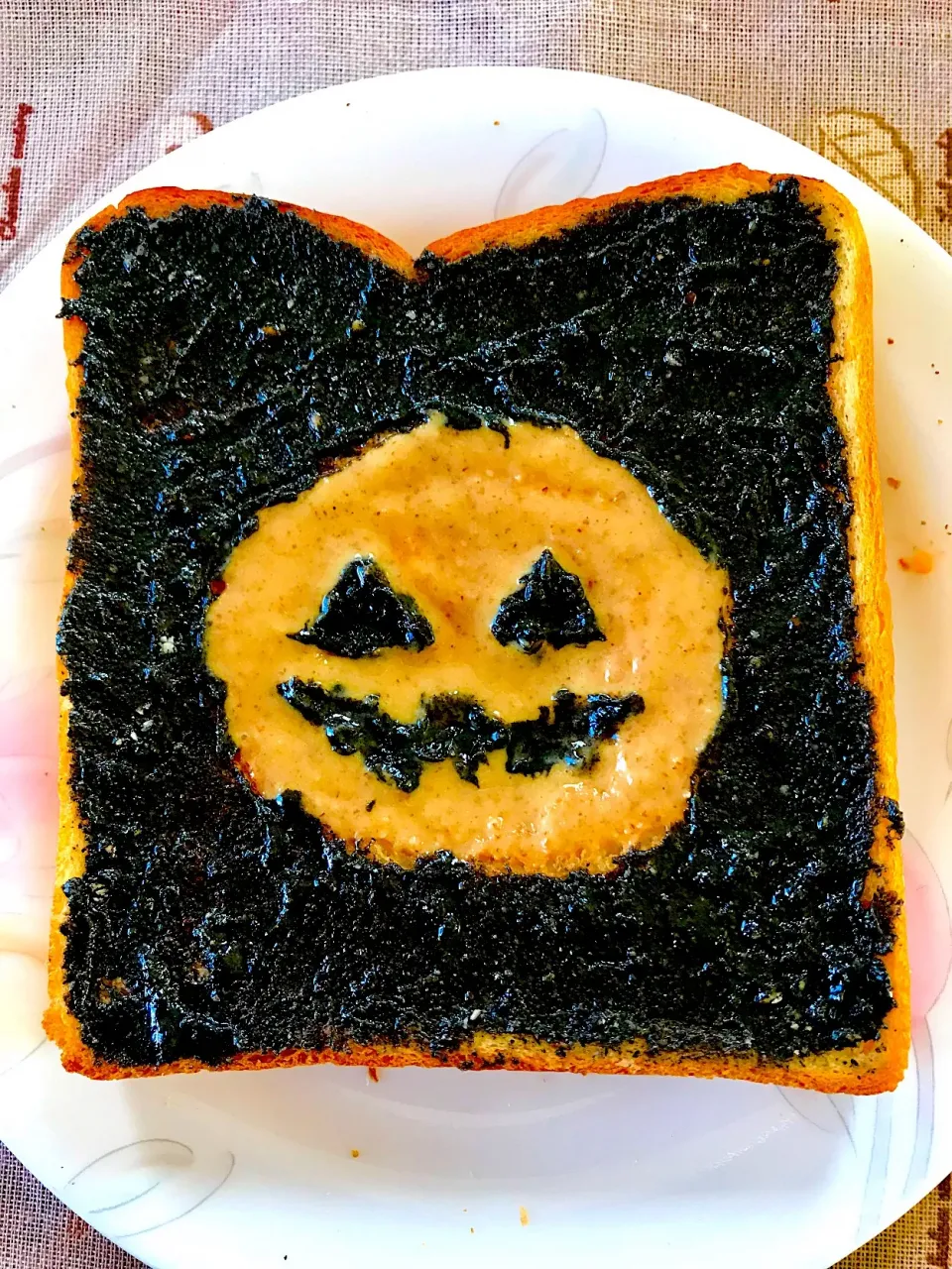 ジャックオー食パン🎃|Frater Nishinoさん