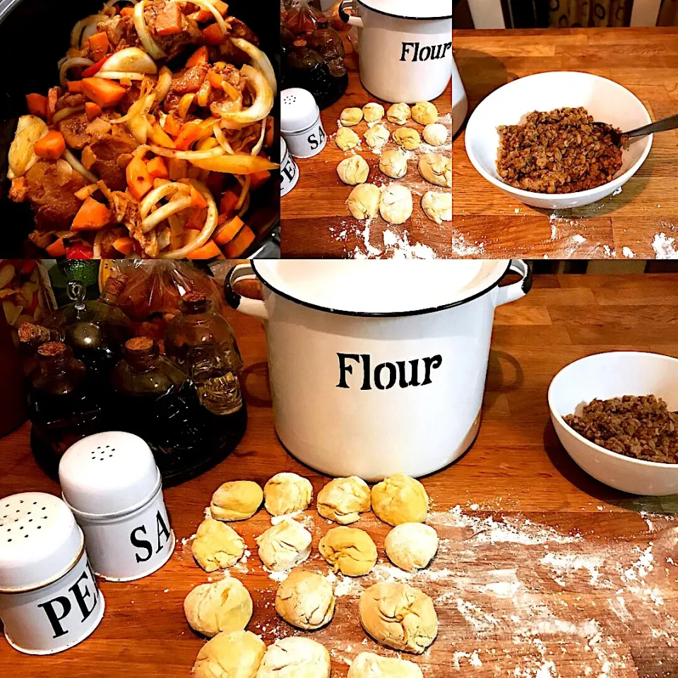 West Indian Cooking Today Busy day not over yet   Hot Chicken Curry with Onions,Peppers, Fresh Ginger,Thyme,   #homemade. Curry Lentil Roti, Also Rice & Peas. #|Emanuel Hayashiさん