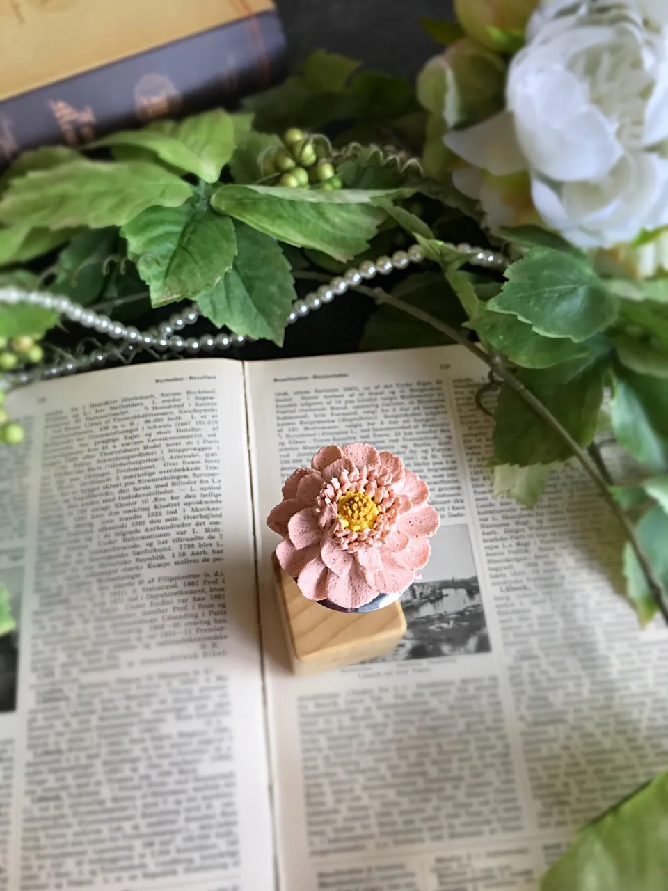 ダレない生クリームでこんなお花も絞れます♡♡s-dor♡八尾 天王寺 久宝寺 フラワーケーキ教室をしています♡レッスン随時承り中です♡LINE ID @jug7068k|makiさん