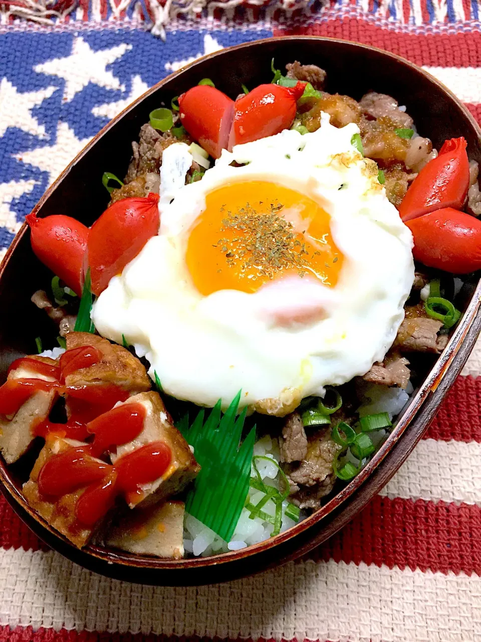 焼肉丼弁当🍱|三姉妹のママさん